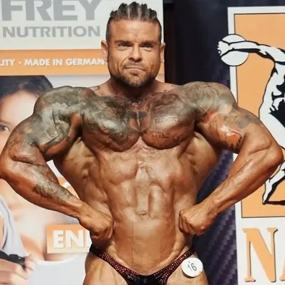 Robin von Zweydorff profile