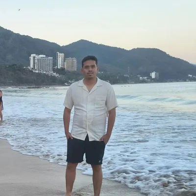 Roberto Valladares profile