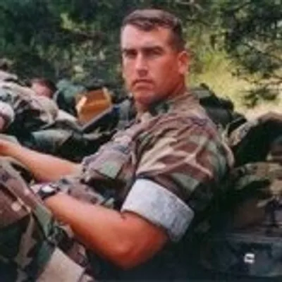 Rob Riggle profile