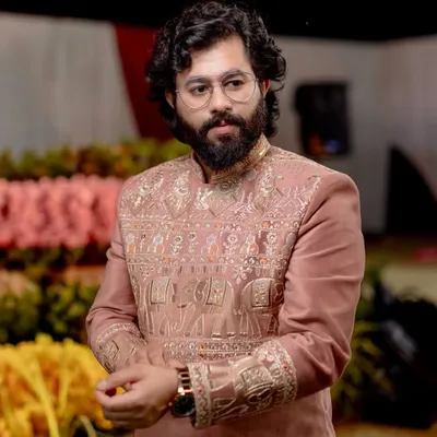 Vivek Mhatre profile