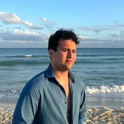Rogelio A. Govea Gzz. profile