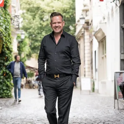 Roger van Damme profile