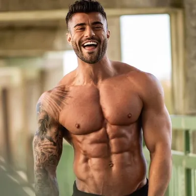 ROGAN O’CONNOR profile