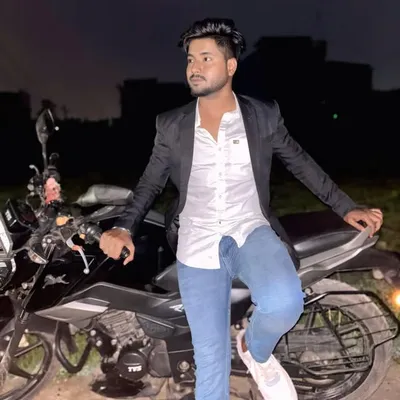 ᖇOհíԵ ϲհɑմհɑղ 🕊 🇮🇳 profile