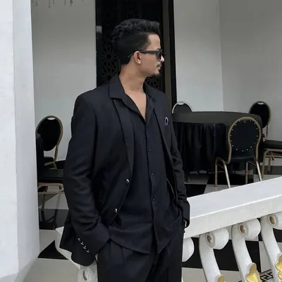 Rohit Zehen ๐ดโโ ๏ธ๐ธ๐ profile