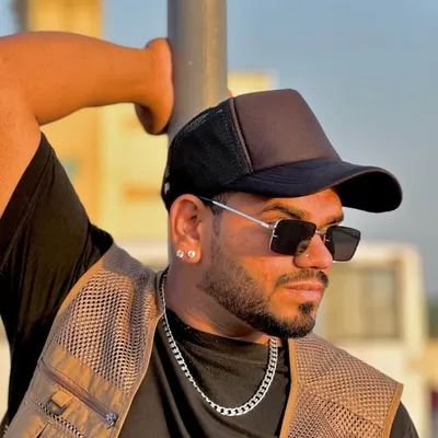 rohitbadhanrb🖤 profile