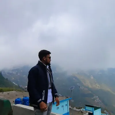 রো হি ত profile