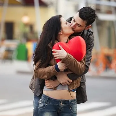 Romantic Videos profile