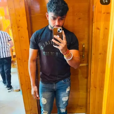 Deepak Gupta profile