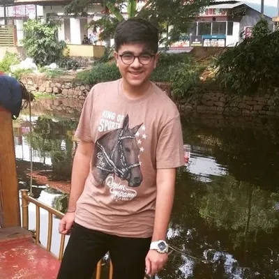 Ronit_ashra_fan profile