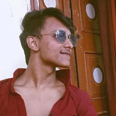 Røñíť Mälîk profile