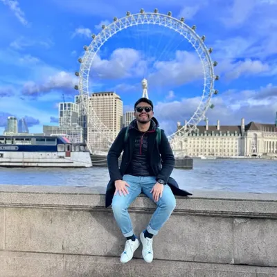 Roo Avila profile