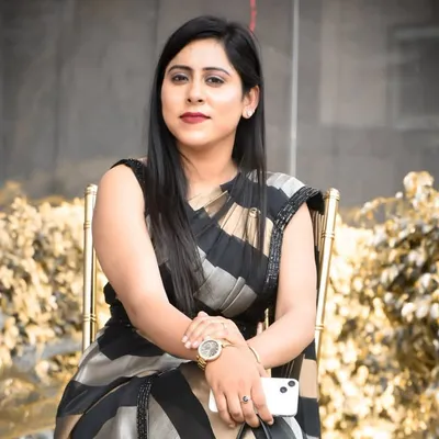 SUNAINA ARORA 🧿 profile