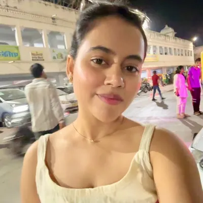 Roop🦋 profile