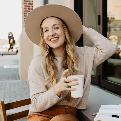 Rosalynne Love profile