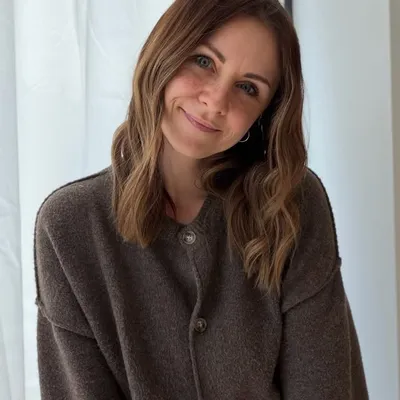 Roxana Hofmann profile