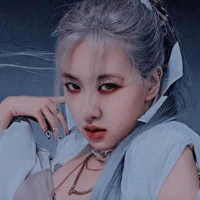 R O S É profile