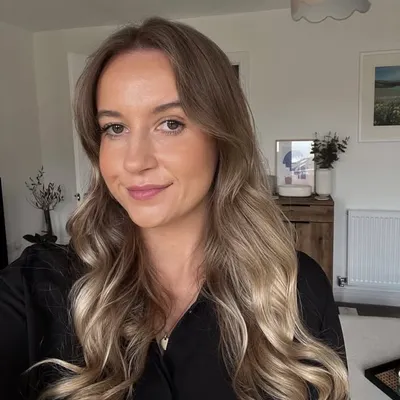 Lauren - Beauty Blogger ๐ฟ profile