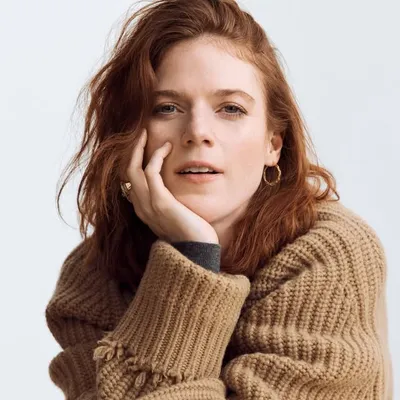 Rose Leslie profile