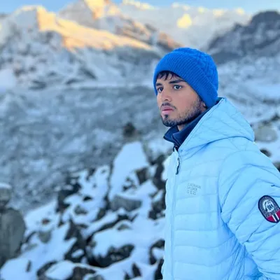 Roshan Shah profile