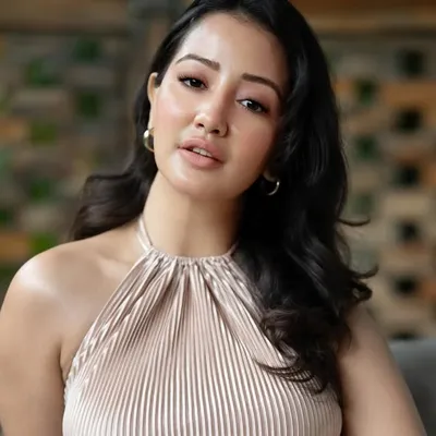 Roshmi Banik 🧿 profile