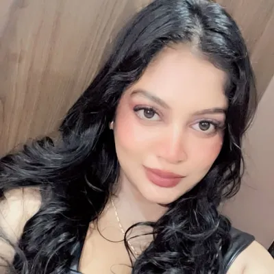 Roshni Khan profile