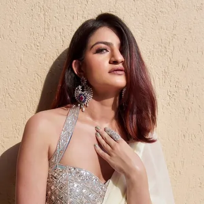 Roshni Chaudhari | Style Consultant profile