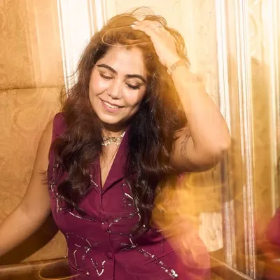 Roshni Malhotra profile