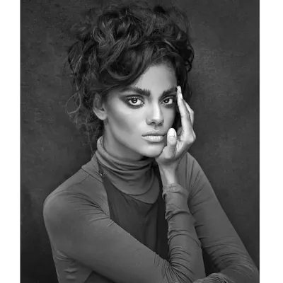 Roshni Sharma profile