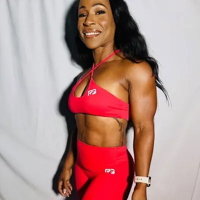 Roxan - Online Fitness and Nutrition coach profile