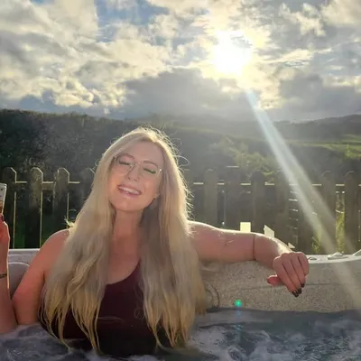 Roxy | Isle of Wight Content Creator profile