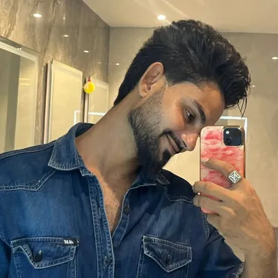 👑Royal Aashiq profile
