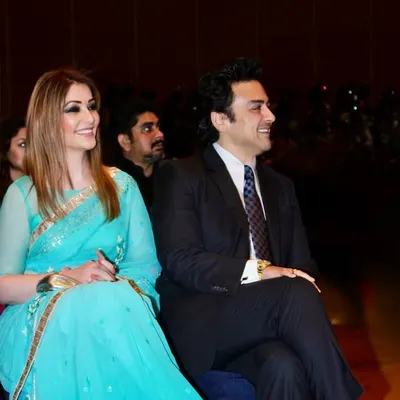 Roya Sami Khan profile