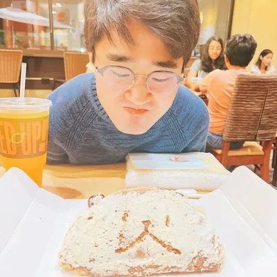 Roy Jeong profile