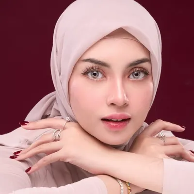 Ruby Ferina Gaus profile