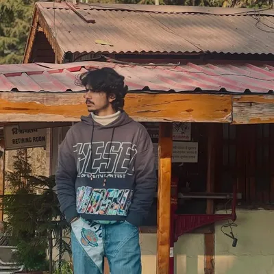 रुद्रांश ठाकुर profile