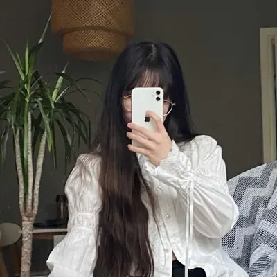 julia 瑞雪 profile