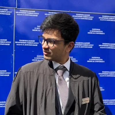Dr. Rushil Shrivastava profile