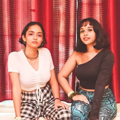 Arushi & Atoshi | Beauty & Fashion profile