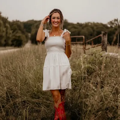 Brooke Rose | home & farm profile