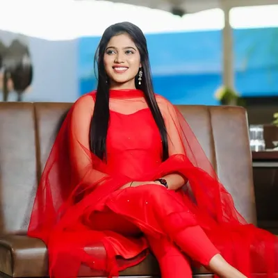 RUTA GAIKWAD | Pune Makeupartist profile