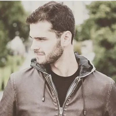 Ruy Vela profile