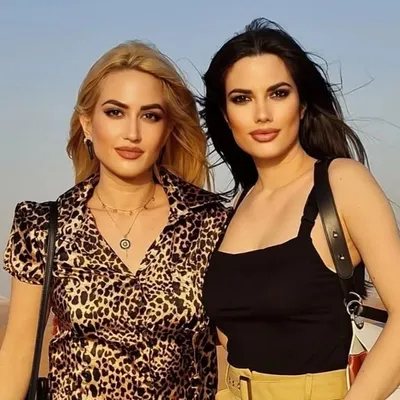 Marina&Lambrina Kelapostolou profile