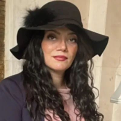 مصی ترابی|میکاپ|رنگومش/کراتین profile