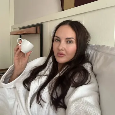 Sabi Kh ✨ wellness & lifestyle influencer profile