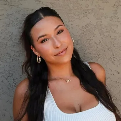 Sabrina Walker profile