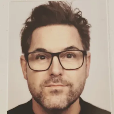 Sacha Schuette profile