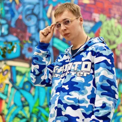 ʎ ʇ s ᴉ ɯ | 26 | 🇨🇿 profile