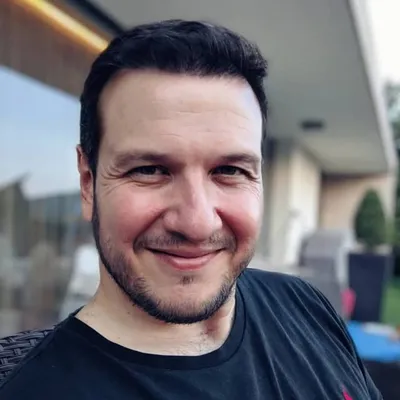 Şahan Gökbakar profile