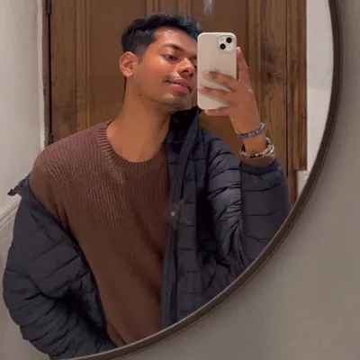 S A H I L A G A R W A L ऊँ profile